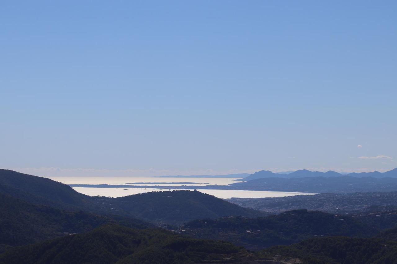 La Vela Panzió Peille Kültér fotó